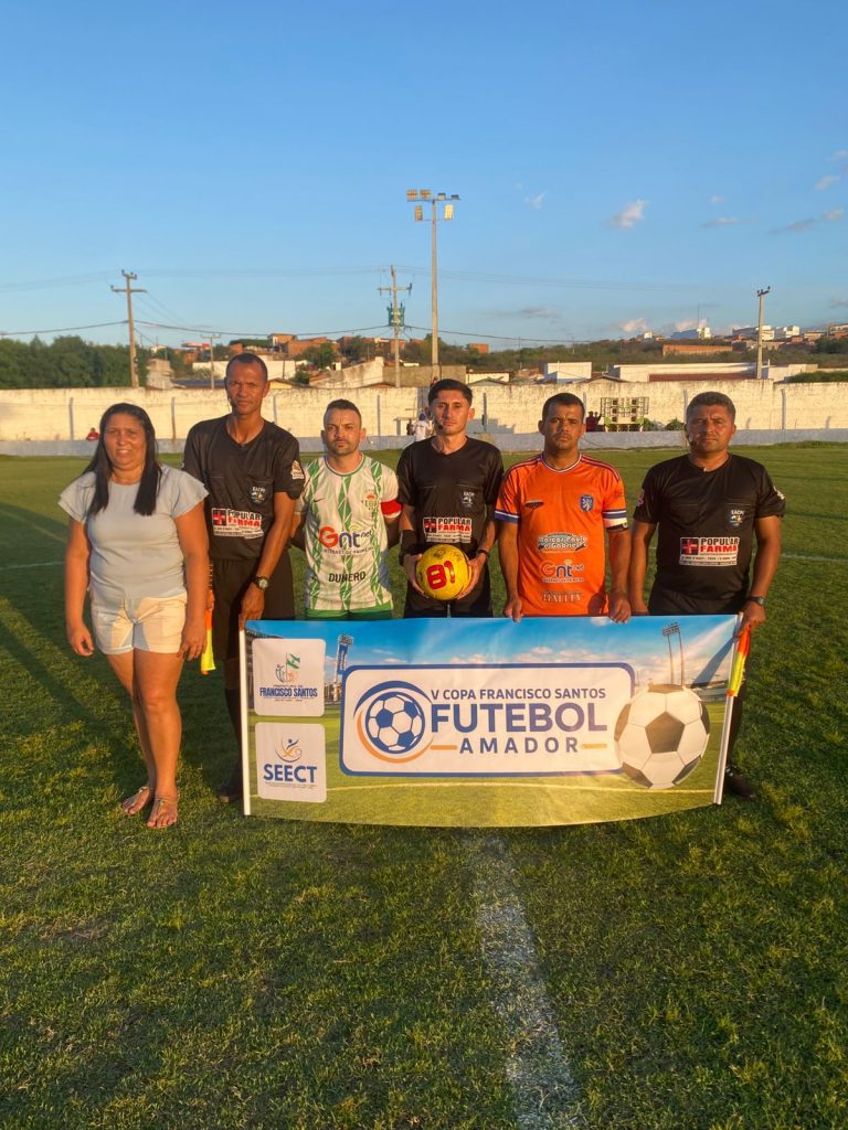 O atributo alt desta imagem está vazio. O nome do arquivo é WhatsApp-Image-2025-11-26-at-16.25.49-4-768x1024.jpeg